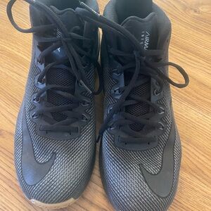 Nike Men's Air Max Infuriate Mid Premium Black Gum Sole Size 11. AA4439-001